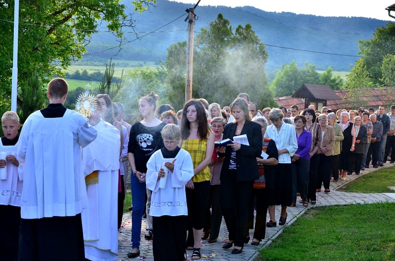 farnost-lovcica-trubin-bozie-telo-2012-004