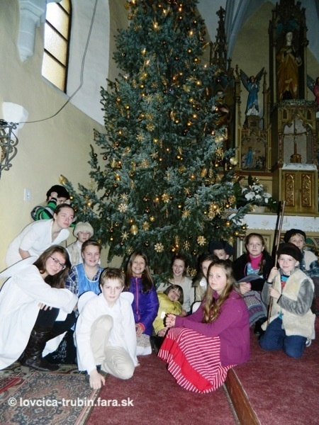 farnost-lovcica-trubin-jaslickova2013-003