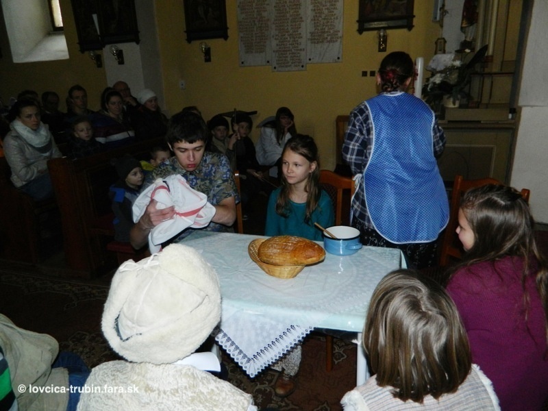 farnost-lovcica-trubin-jaslickova2013-039