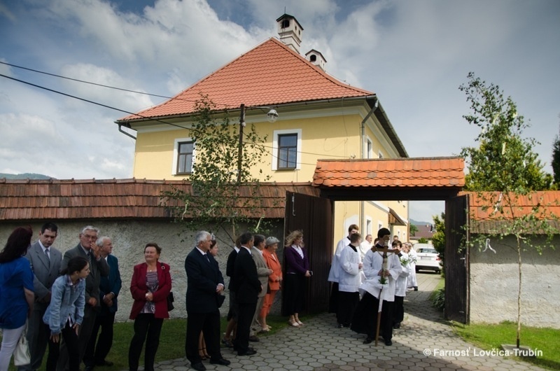 farnost-lovcica-trubin-prve-svate-prijimanie-2014-006