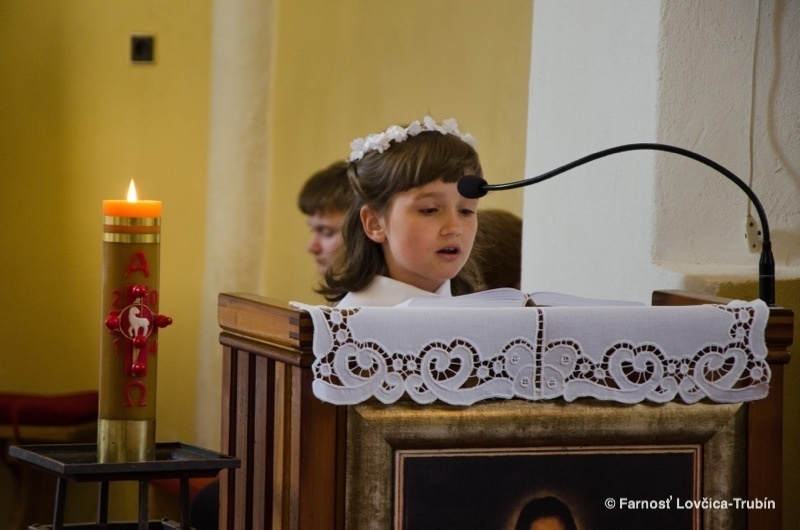 farnost-lovcica-trubin-prve-svate-prijimanie-2014-010