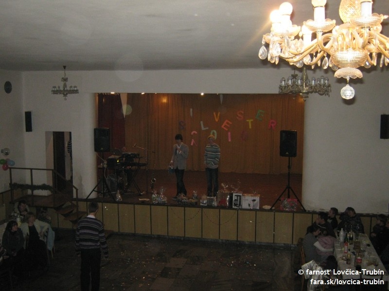 farnost-lovcica-trubin-silvester-2010-09